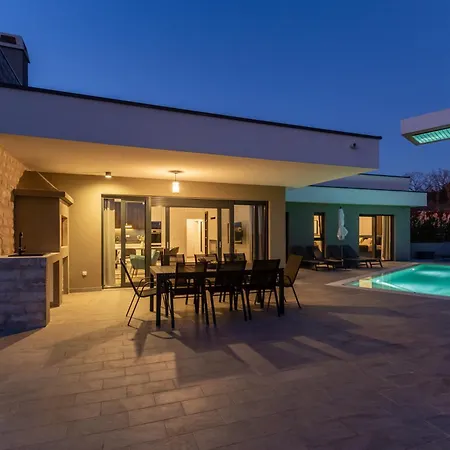 וילה Tomaso Paradise