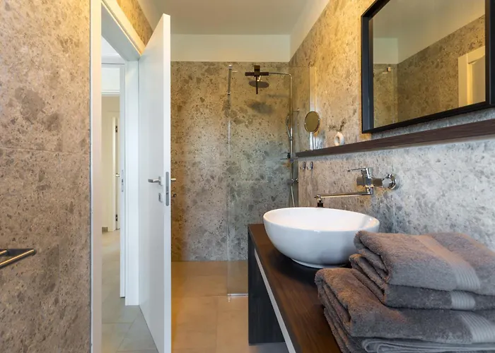 Tomaso Paradise Villa Krnica