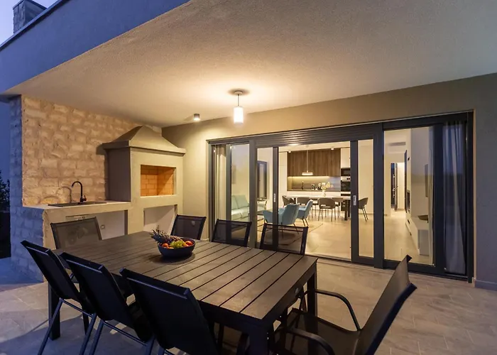 Tomaso Paradise Krnica