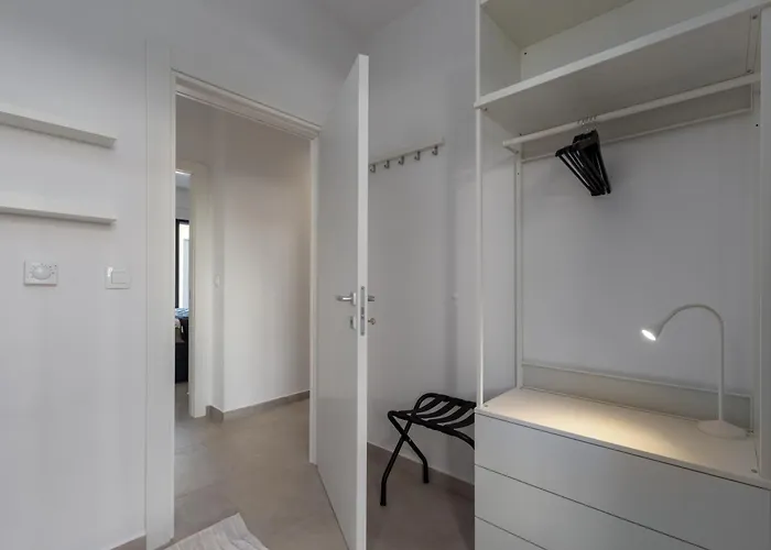 Tomaso Paradise Villa *