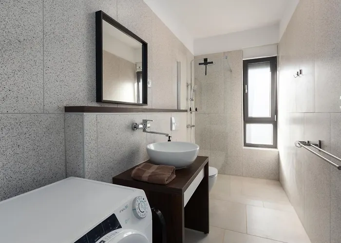 Tomaso Paradise Villa *